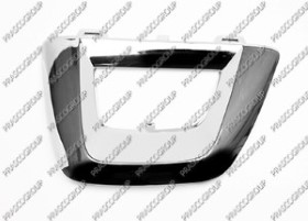 MOULURE GAUCHE EXTERIEURE CHROMEE SPOILER AVANT  MOD. AMG LINE