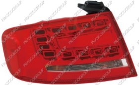 FEU D'AILE ARRIERE DROIT-AVEC PORTE LAMPE-LED  MOD 4 PORTES