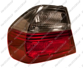 FEU D'AILE ARRIERE GAUCHE EXTERIEUR SANS PORTE LAMPE FUME'/ROUGE MOD. 4 PORTES