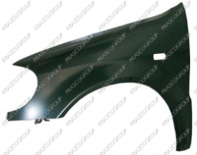 AILE AVANT GAUCHE AVEC TROU FEU D 'AILE &gt; 08/99