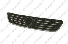 GRILLE CALANDRE AVEC MOULURE CHROMEE